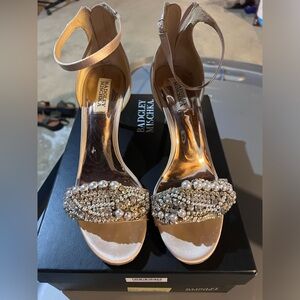 Badgley Mischka Odlis Embellished heeled Sandals color Latte